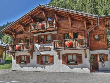 Bed and Breakfast Chalet Manava