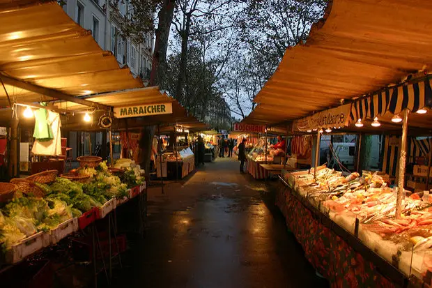 17 Best Markets in Paris for Food, Antiques and Bric-à-Brac