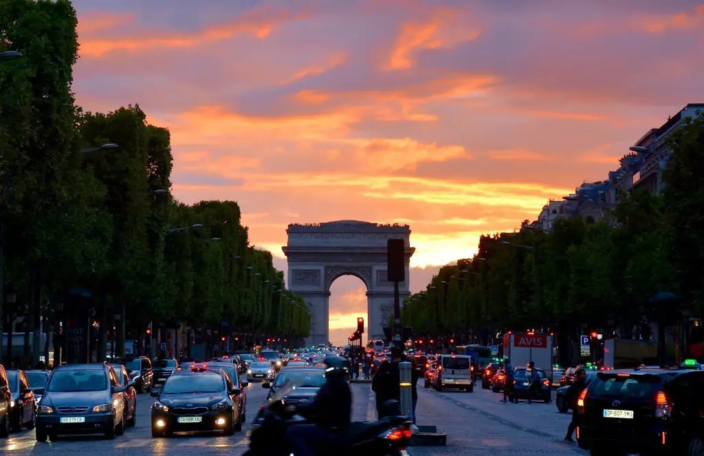the Arc de Triomphe on the Place Charles de Gaulle