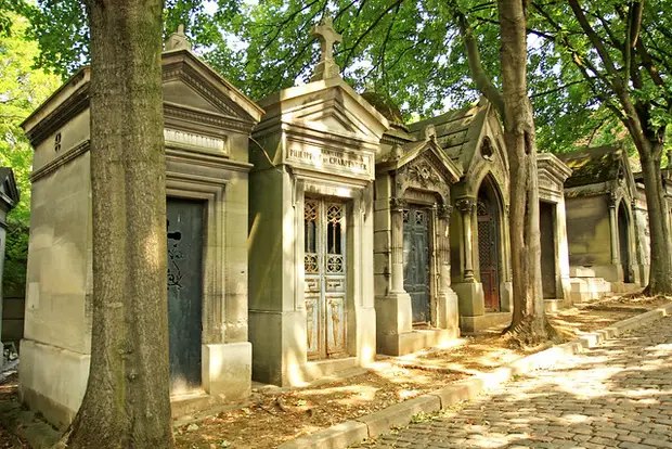 Père Lachaise cemetery