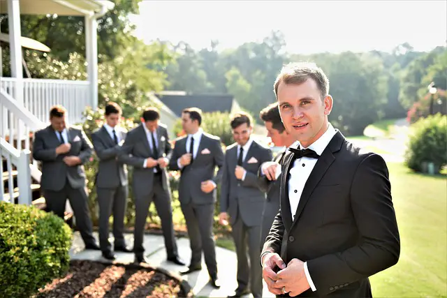 groomsmen