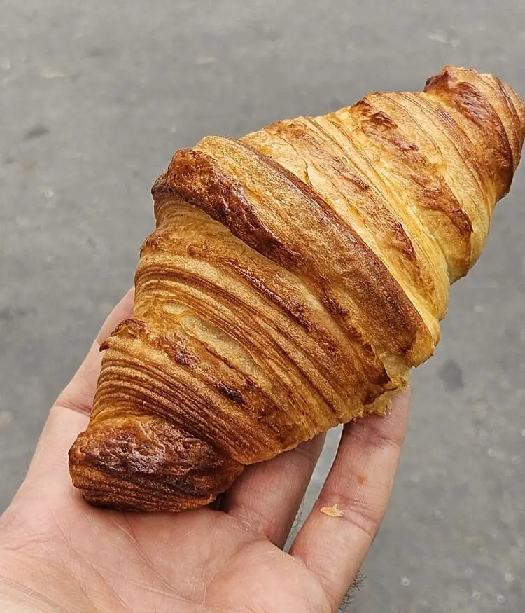 croissant paris