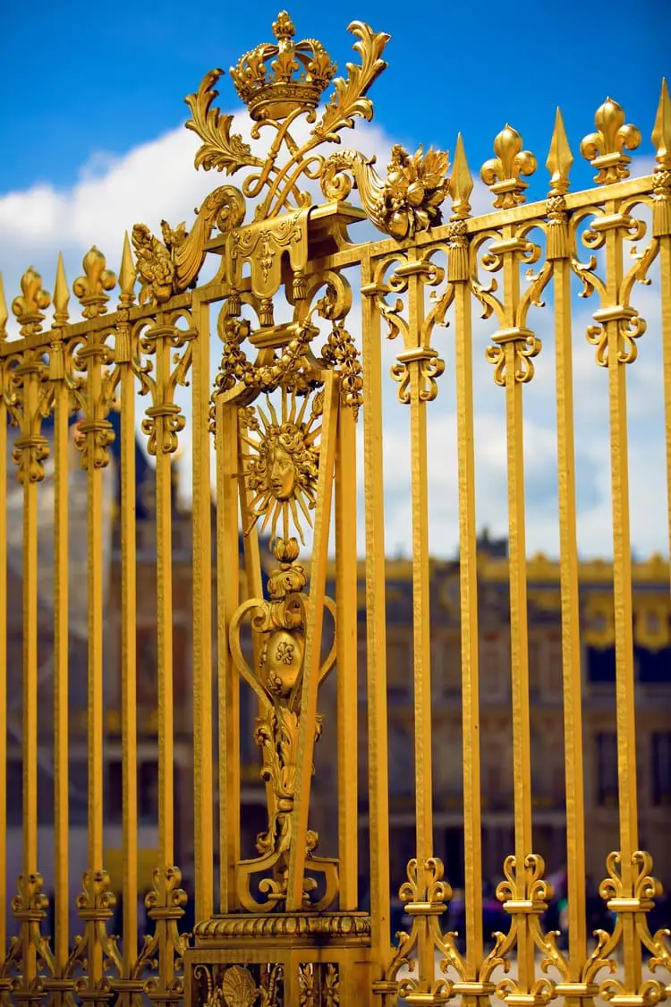 entering palace of versailles