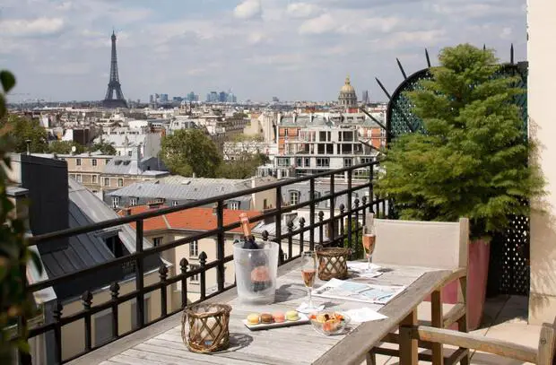 Balcony Le Littré breakfast