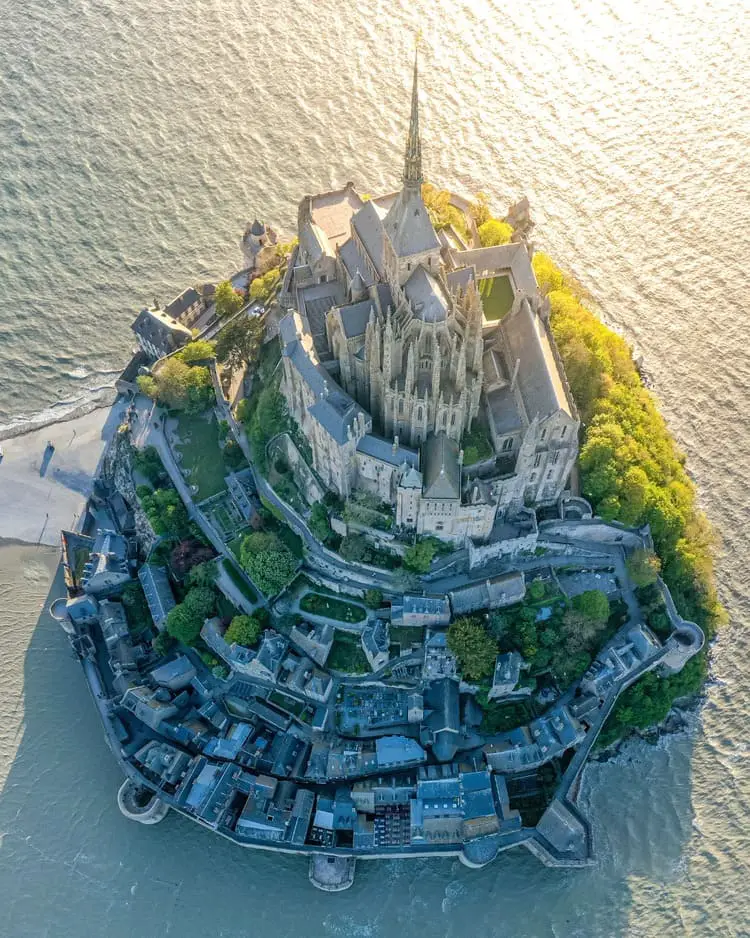 mont saint michel