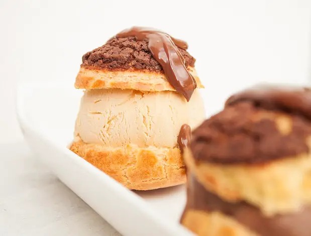 Profiteroles