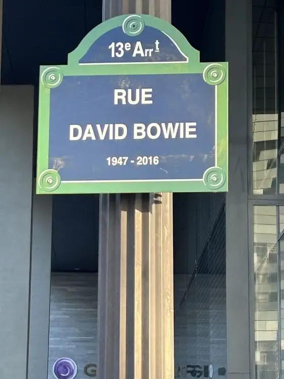 rue david bowie paris 