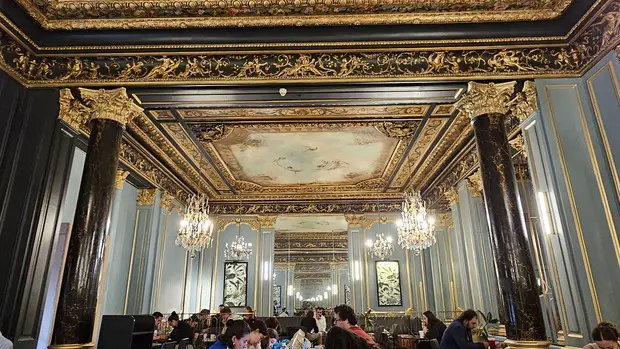 Starbucks Opéra