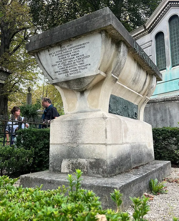 La Fontaine's tomb