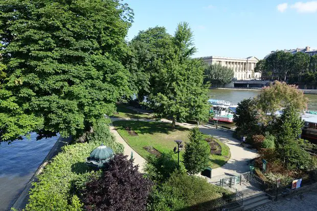 El square du Vert Galant