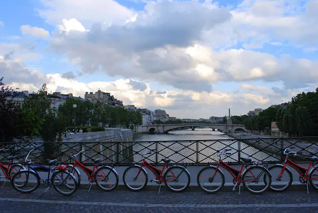 Paris tour vélo
