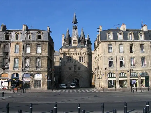 Quartier Saint Pierre Porte Cailhau