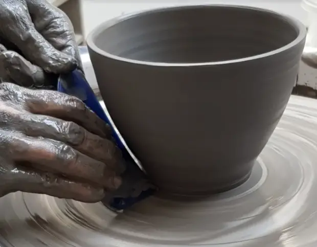 Atelier poterie avec Caroline