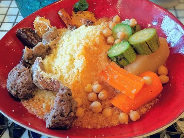 10 restaurants où manger les meilleurs couscous à Paris