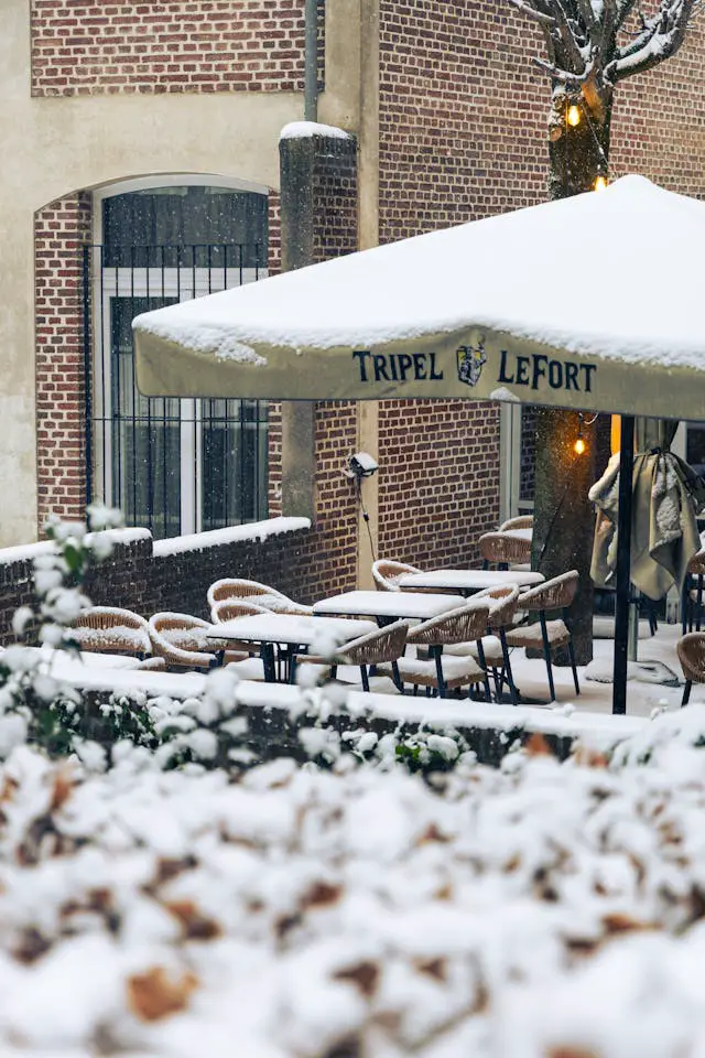 terrasse sous la neige à Lille