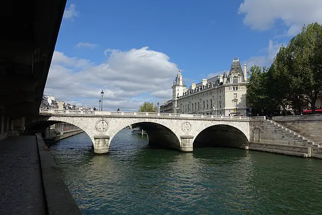 Pont Saint-Michel Paris