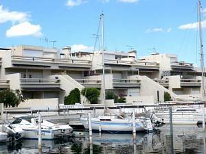 Apartment Les Marinas d'Ulysse IV by Interhome