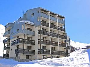 Apartment Plein Soleil   Val Claret 3 by Interhome